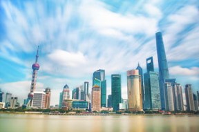 爱游戏体育-五大联赛战术混合趋势是否正逐步取代单一体系，五大联赛合并