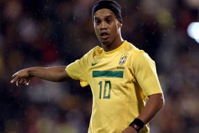 爱游戏综合娱乐-中超俱乐部引进新援增强实力，中超俱乐部外援有限制吗