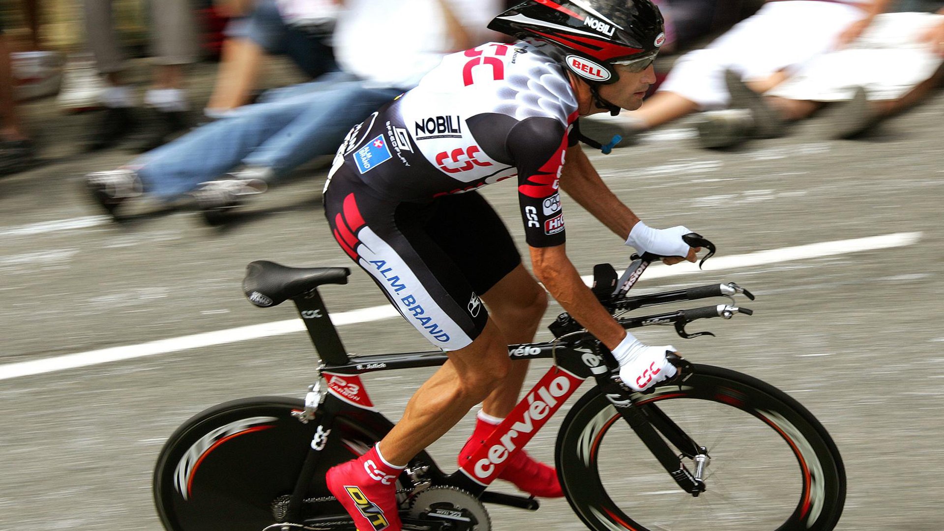 主帅阿迈德·本贾布执教重塑球队