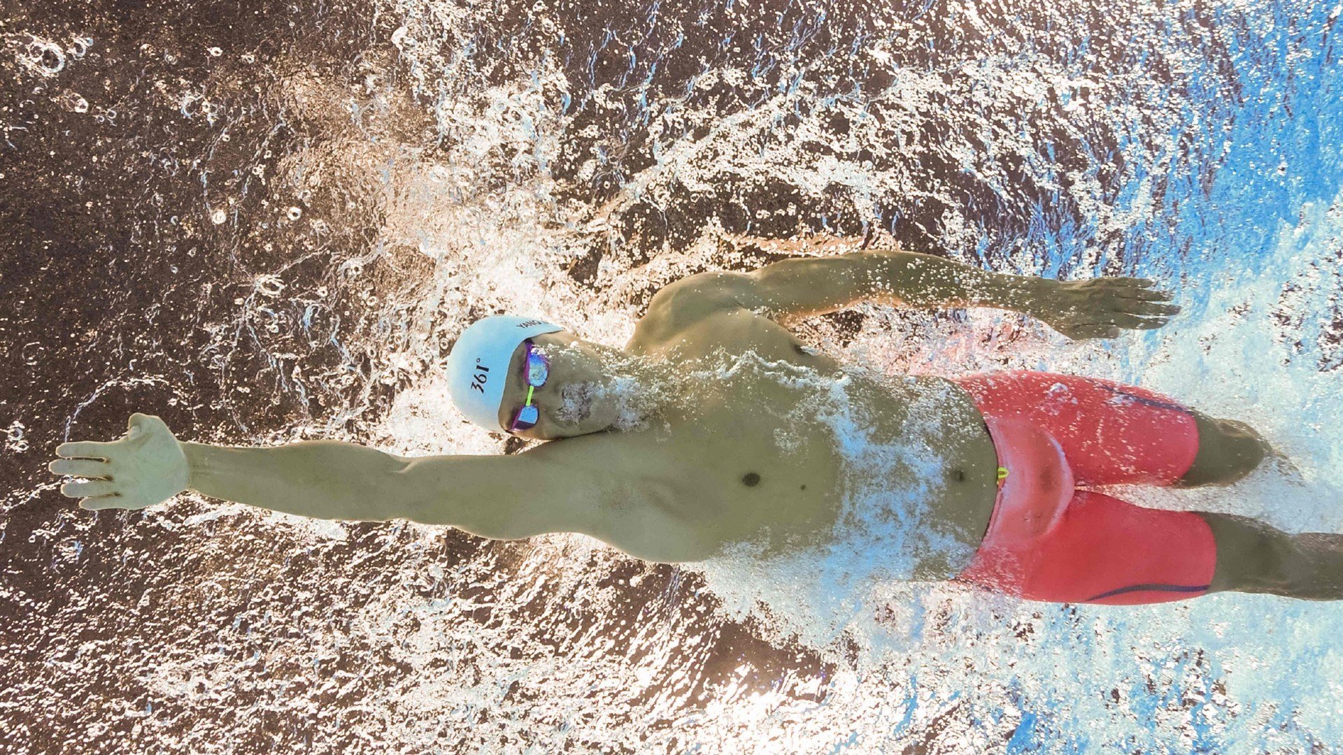 女子国家队开展力量训练专项课提升对抗能力，女子力量训练计划